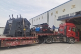 1000*700液壓對(duì)輥制砂機(jī)，1210反擊破發(fā)往四川
